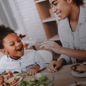 Il bambino con disturbo e selettivitÃ  alimentare: trattamento multidisciplinare ed intervento precoce dallo svezzamento fino ai 12 anni